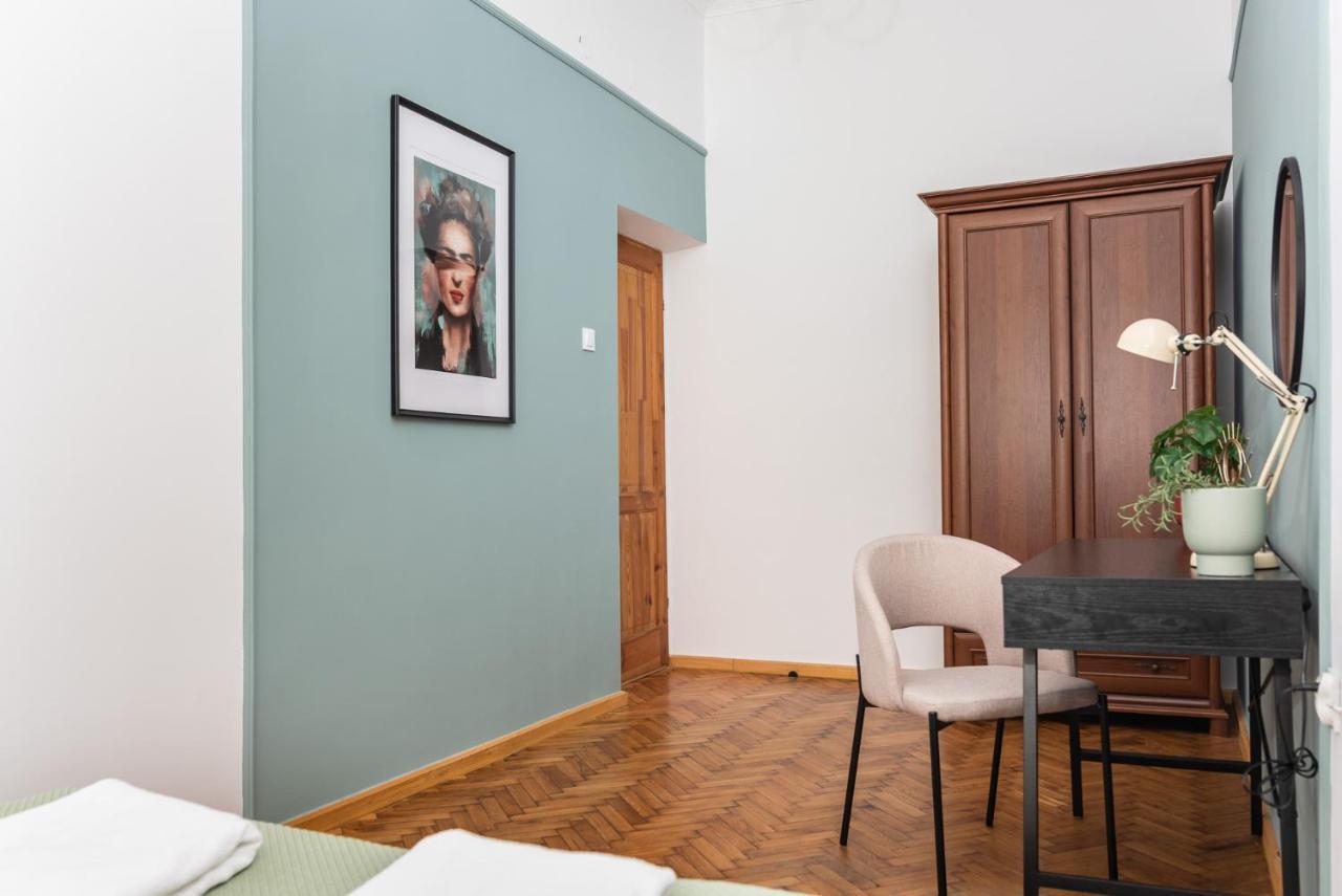 Classy Old Town Apartment - By Upstairs كراكوفيا المظهر الخارجي الصورة