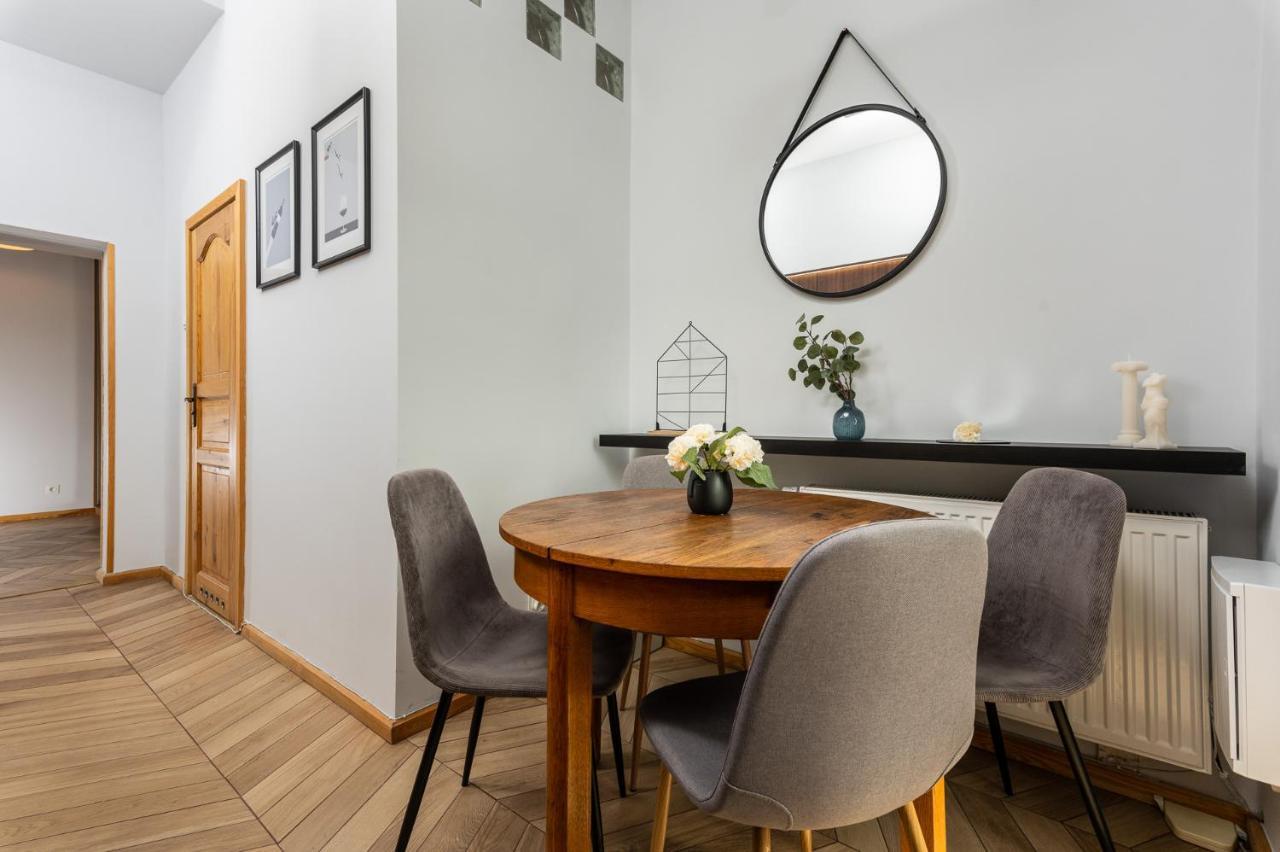 Classy Old Town Apartment - By Upstairs كراكوفيا المظهر الخارجي الصورة